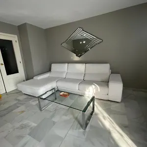https://apartamento-jardines-del-roco.es-andalucia.com